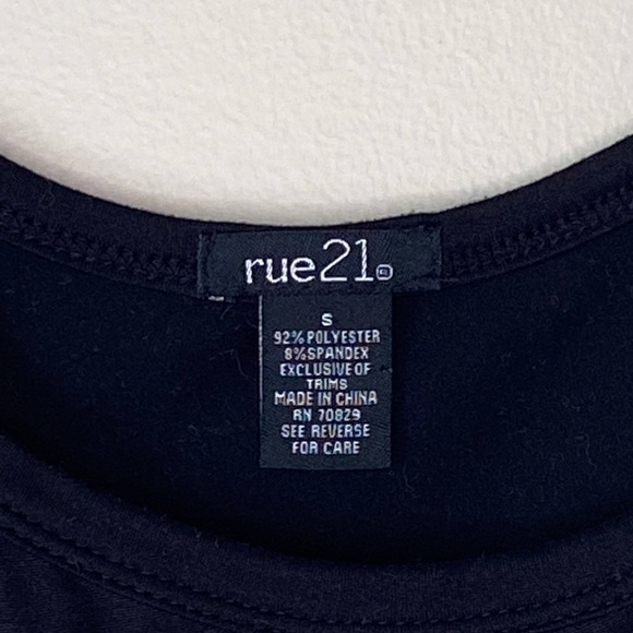 Checkers string crop top - Picture 3 of 3